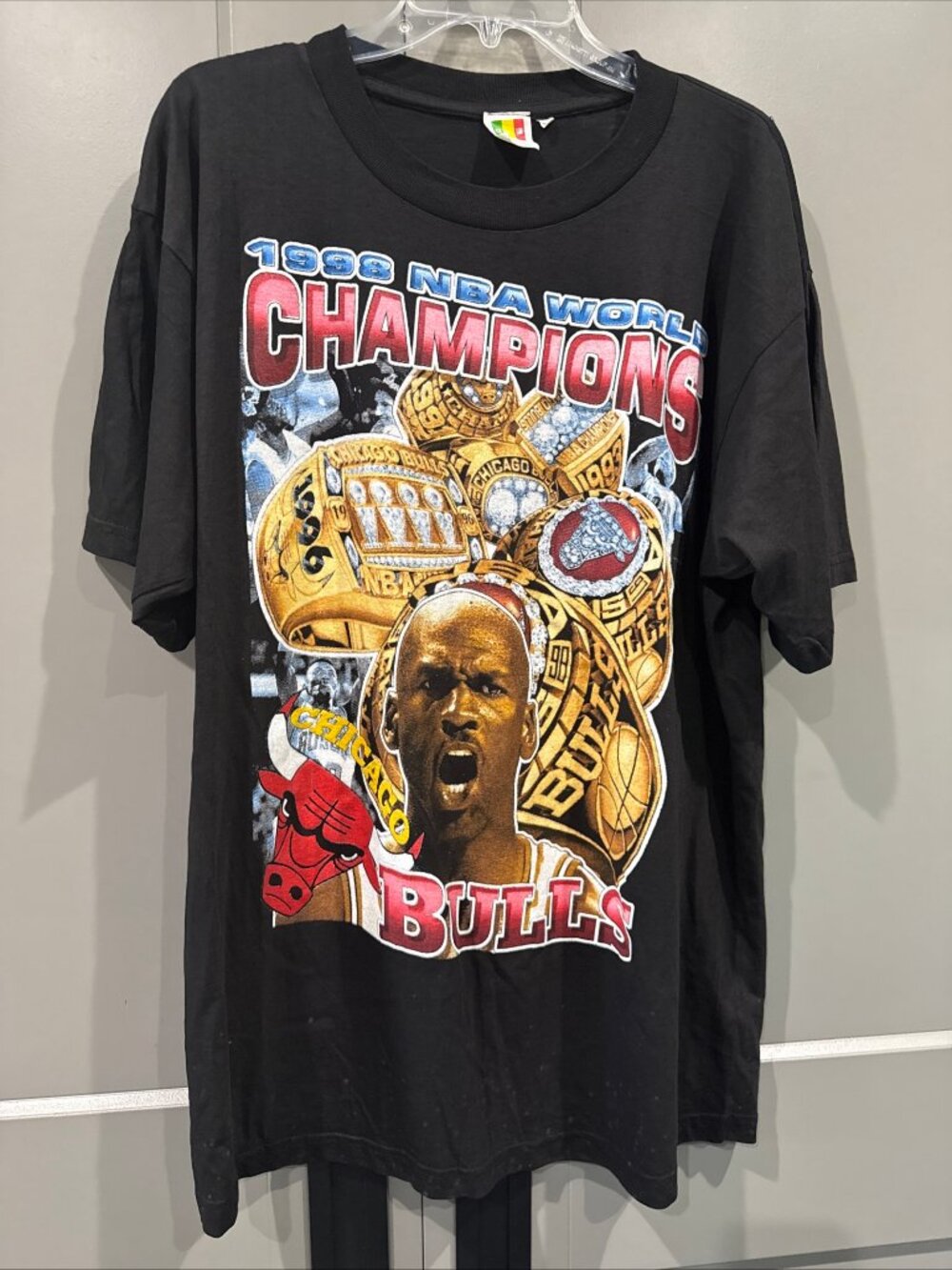 VINTAGE CHICAGO BULLS BOOTLEG CHAMPIONS JORDAN 1998 TEE SHIRT XL